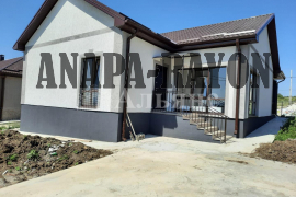 Дом 120 кв.м. Участок 5 соток.